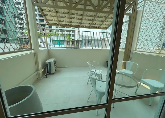 Apartment Slaap36 5br With Parking, Walk To Bts Ari Bangkok