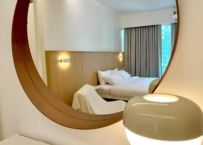 Apartment Slaap36 5br With Parking, Walk To Bts Ari *