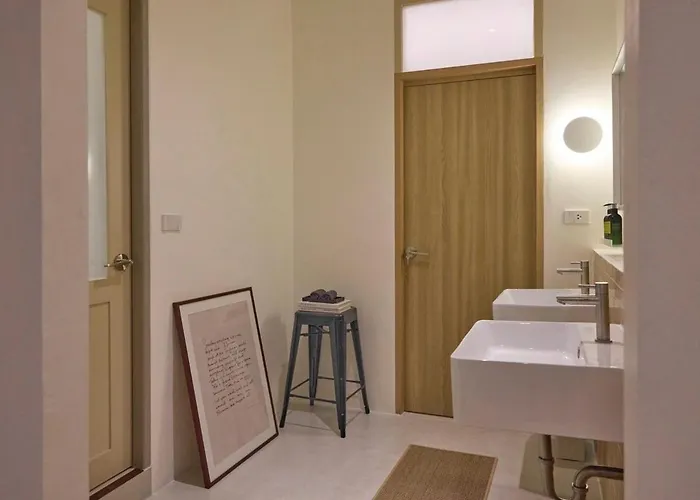 Apartment Slaap36 5br With Parking, Walk To Bts Ari Bangkok