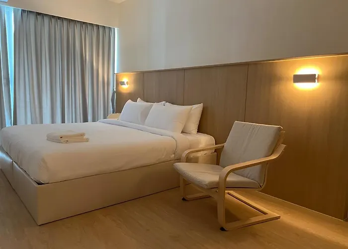 Apartment Slaap36 5br With Parking, Walk To Bts Ari Bangkok