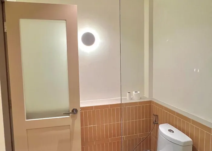 Apartment Slaap36 5br With Parking, Walk To Bts Ari *