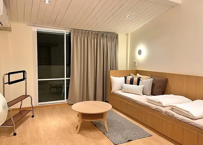 Slaap36 5br With Parking, Walk To Bts Ari Apartment Bangkok