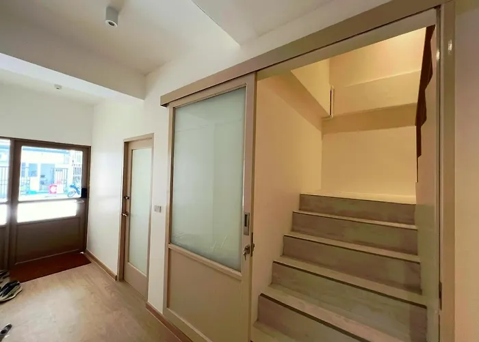 Apartment Slaap36 5br With Parking, Walk To Bts Ari Bangkok