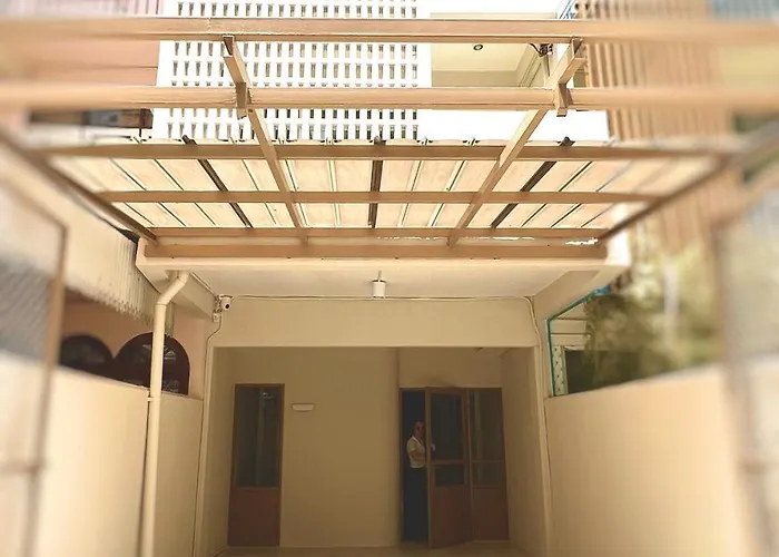 Apartment Slaap36 5br With Parking, Walk To Bts Ari *