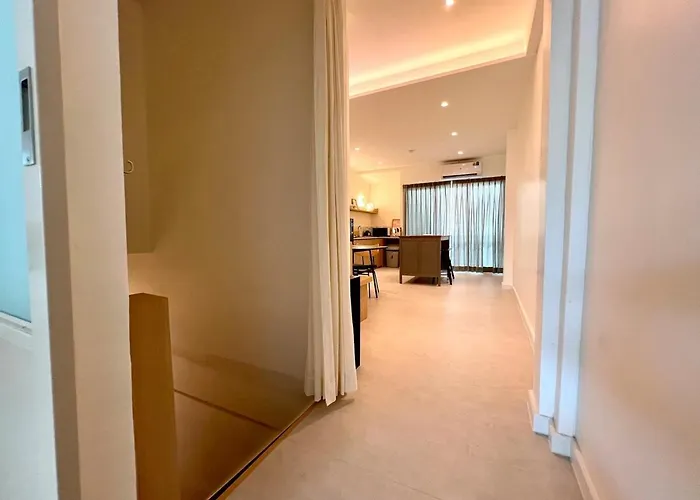 Slaap36 5br With Parking, Walk To Bts Ari *
