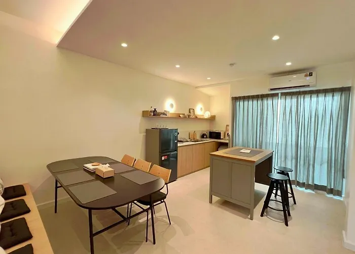Apartment Slaap36 5br With Parking, Walk To Bts Ari Bangkok