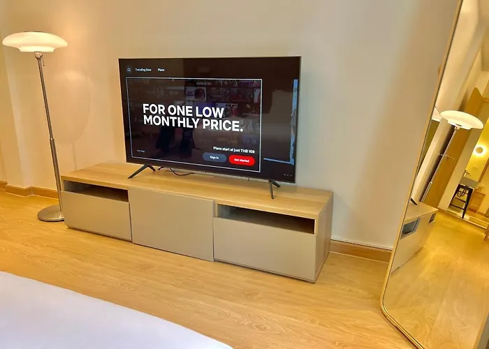 Slaap36 5br With Parking, Walk To Bts Ari * Bangkok