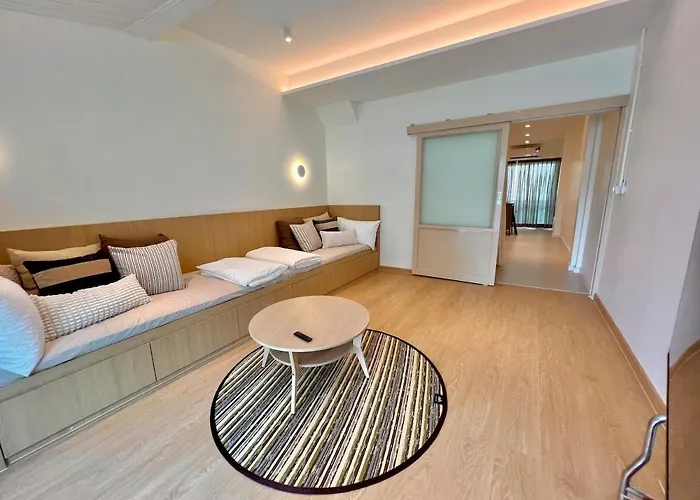 Slaap36 5br With Parking, Walk To Bts Ari Bangkok