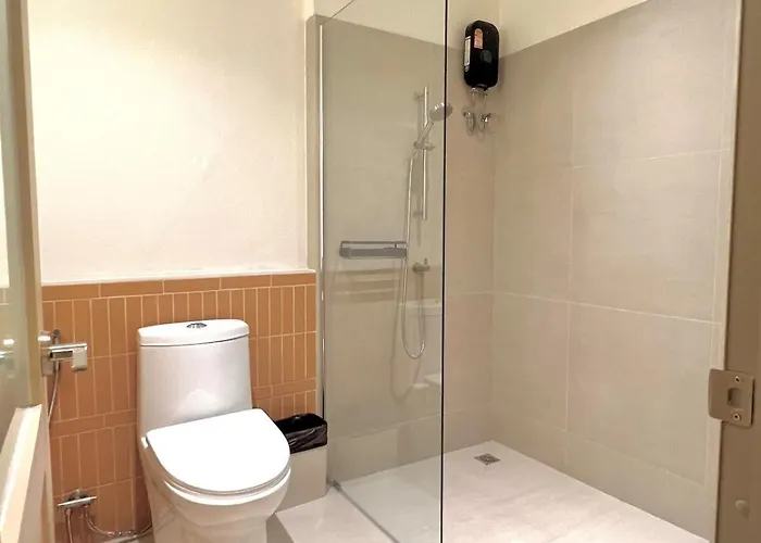 Slaap36 5br With Parking, Walk To Bts Ari